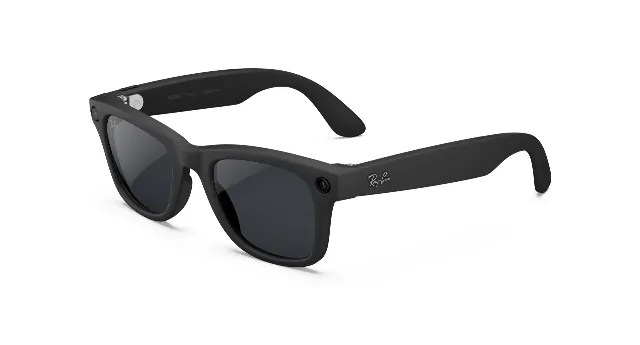 Ray-Ban Meta Wayfarer Gen 2 с линзами Transitions — На солнце